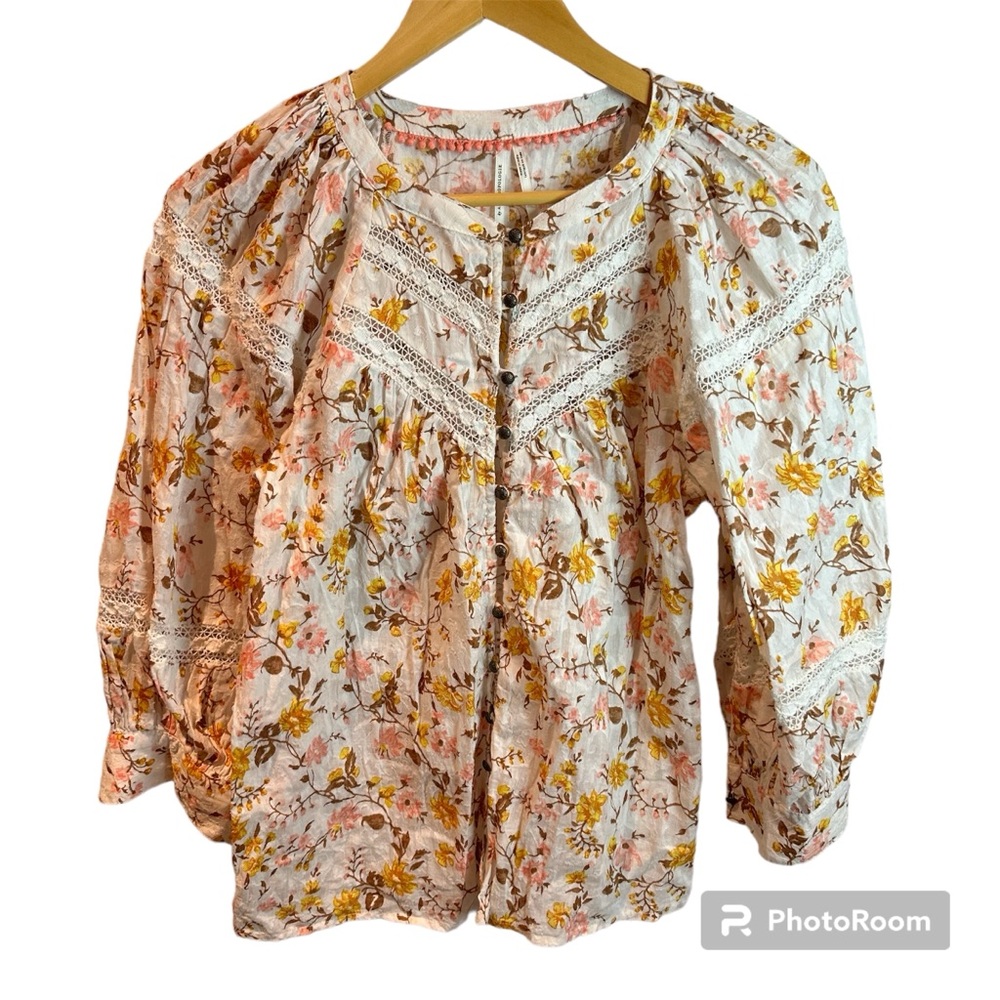 by Anthrolopogie Hester & Orchid Floral Lace Full Button Down Blouse Size Small - Picture 1 of 5